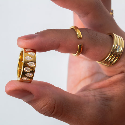 7.9mm Polished Band with Flip/Flop Pear-Cut Stones